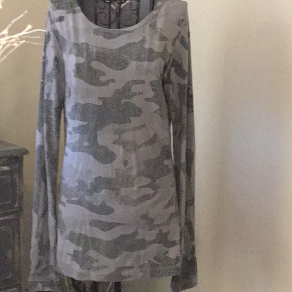Hardtail Long Sleeve Skinny Tee Size M